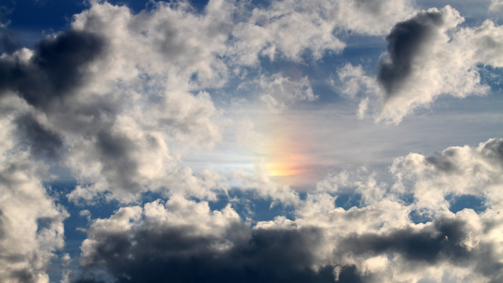 意甲经典对抗：埃及前锋在米兰德比中梅开二度，埃及队球星