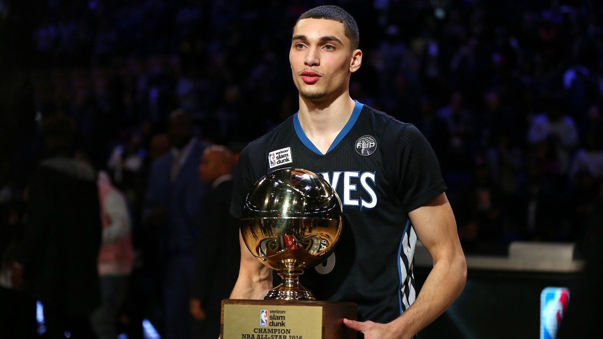 全黑队的传球技术与精准度让对手防不胜防，全黑球衣什么意思